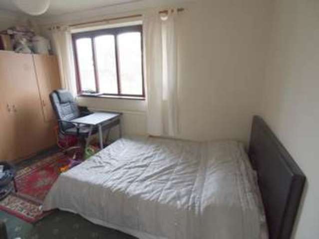  Image of 4 bedroom Detached house for sale in Danesway Chapel-En-Le-Frith High Peak SK23 at Chapel-en-le-Frith  High Peak, SK23 0JH
