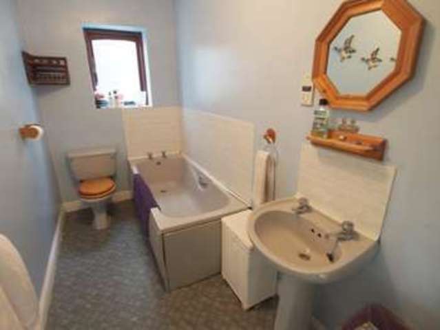  Image of 4 bedroom Detached house for sale in Danesway Chapel-En-Le-Frith High Peak SK23 at Chapel-en-le-Frith  High Peak, SK23 0JH