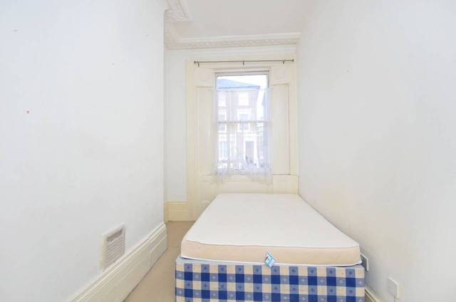  Image of 2 bedroom Flat for sale in Darnley Road London E9 at Darnley Road  Hackney, E9 6QH