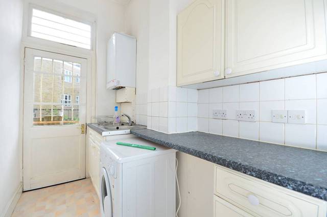  Image of 2 bedroom Flat for sale in Darnley Road London E9 at Darnley Road  Hackney, E9 6QH