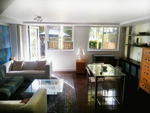  Image of 1 bedroom Property to rent in Dartmouth Close London W11 at Dartmouth Close  London, W11 1DR