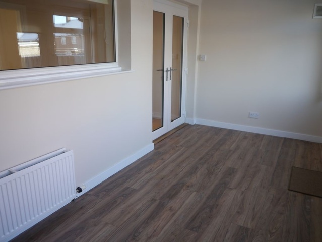  Image of 2 bedroom Terraced house to rent in Davidson Lane Carluke ML8 at Carluke South Lanarkshire South Lanarkshire, ML8 4NJ