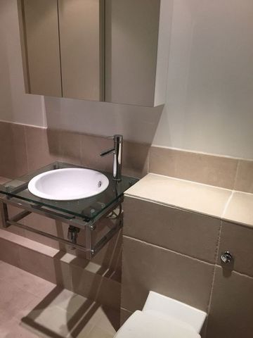  Image of 2 bedroom Flat to rent in Dawes Road London SW6 at Dawes Road  London, SW6 7RQ