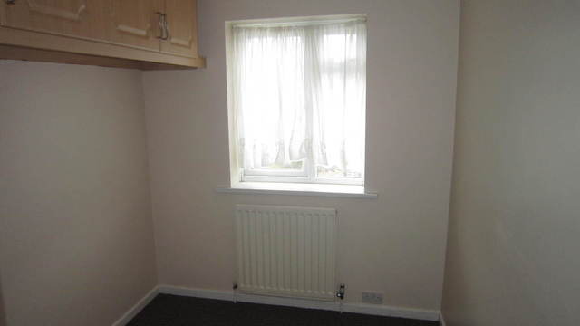  Image of 6 bedroom End of Terrace for sale in Dawley Avenue Uxbridge UB8 at Middlesex  Uxbridge, UB8 3BX