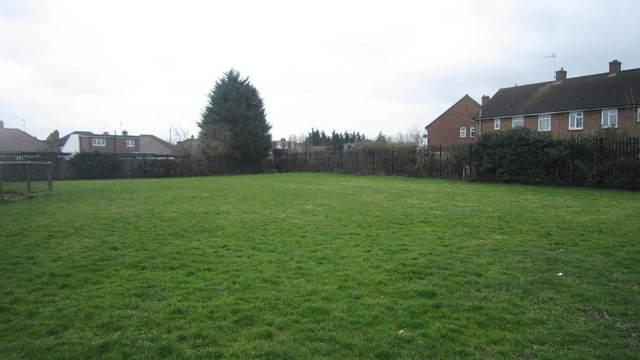 Image of 6 bedroom End of Terrace for sale in Dawley Avenue Uxbridge UB8 at Middlesex  Uxbridge, UB8 3BX