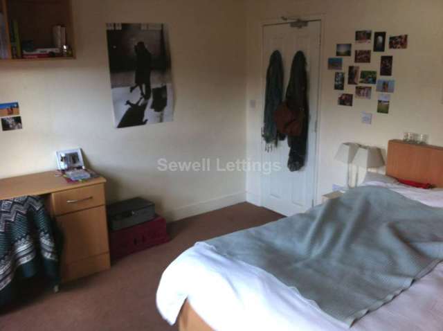  Image of 6 bedroom Detached house to rent in De Beauvoir Road Reading RG1 at De Beauvoir Road,  Reading, RG1 5NP