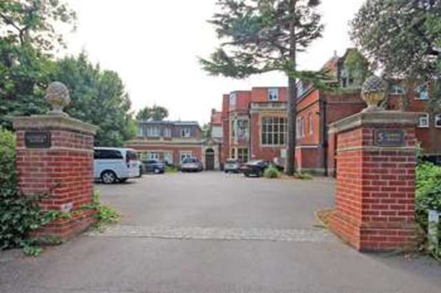  Image of 2 bedroom Flat for sale in Derby Road Bournemouth BH1 at Derby Road  Bournemouth, BH1 3PT