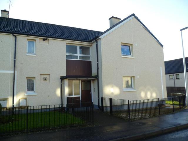  Image of 2 bedroom Flat to rent in Derran Drive Cardenden Lochgelly KY5 at Cardenden Fife Fife, KY5 0JH