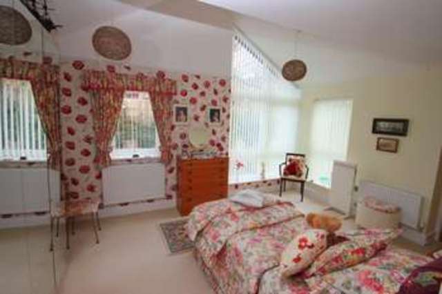  Image of 5 bedroom Detached house for sale in Looseleigh Park Plymouth PL6 at Derriford Plymouth Devon, PL6 5JL