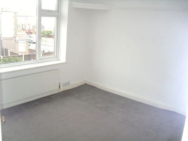  Image of 3 bedroom Semi-Detached house to rent in Derwent Road Crosby Liverpool L23 at Derwent Road Crosby Liverpool, L23 0SX