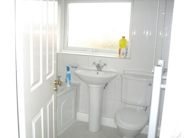  Image of 3 bedroom Semi-Detached house to rent in Derwent Road Crosby Liverpool L23 at Derwent Road Crosby Liverpool, L23 0SX