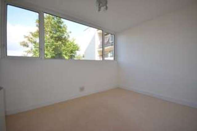  Image of 2 bedroom Flat for sale in Devon View Warren Road Dawlish Warren Dawlish EX7 at Devon View  Dawlish, EX7 0PP