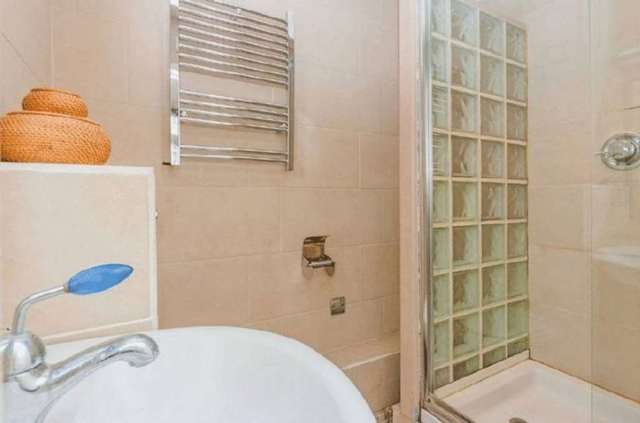  Image of 2 bedroom Apartment to rent in Devonshire Street London W1W at Devonshire Street Great Portland Street London, W1W 5EB