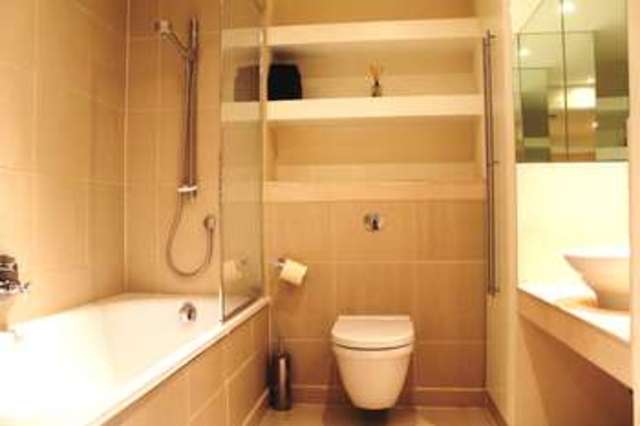  Image of 2 bedroom Flat to rent in South Quay Square London E14 at 3 South Quay Square  Docklands, E14 9RZ