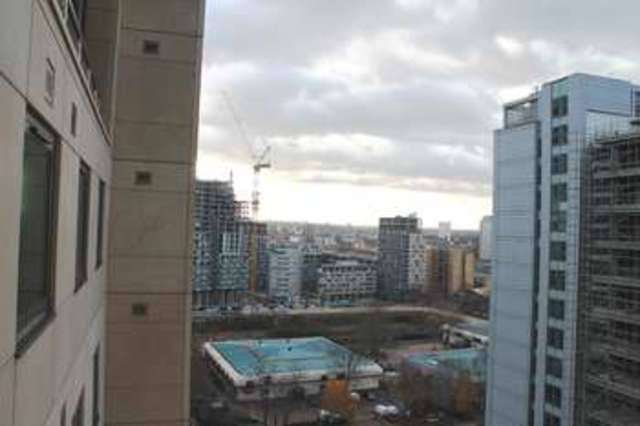  Image of 2 bedroom Flat to rent in South Quay Square London E14 at 3 South Quay Square  Docklands, E14 9RZ
