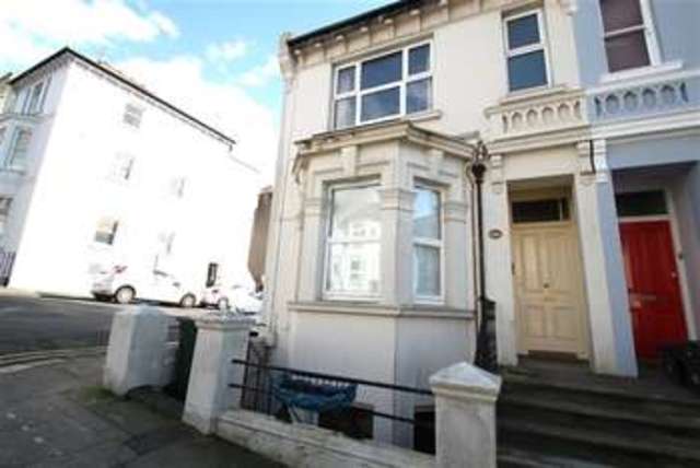  Image of 1 bedroom Flat for sale in Ditchling Rise Brighton BN1 at Ditchling Rise  Brighton, BN1 4QQ