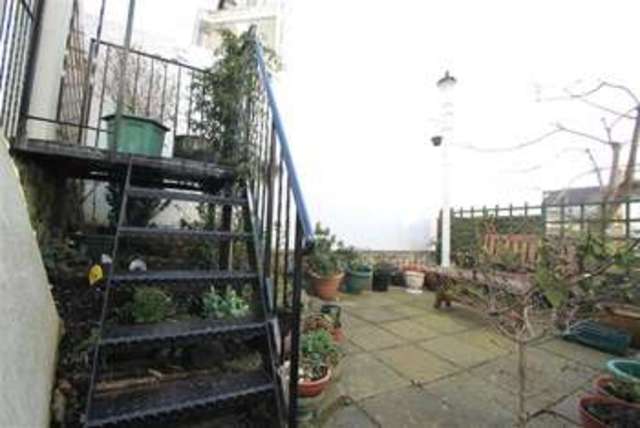  Image of 1 bedroom Flat for sale in Ditchling Rise Brighton BN1 at Ditchling Rise  Brighton, BN1 4QQ