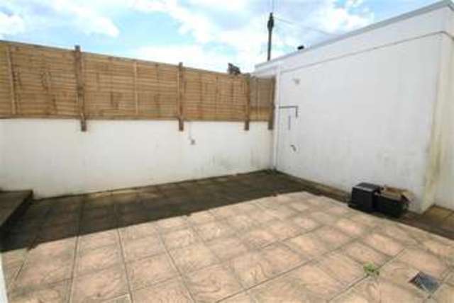  Image of 2 bedroom Flat for sale in Ditchling Road Brighton BN1 at Ditchling Road  Brighton, BN1 4SE