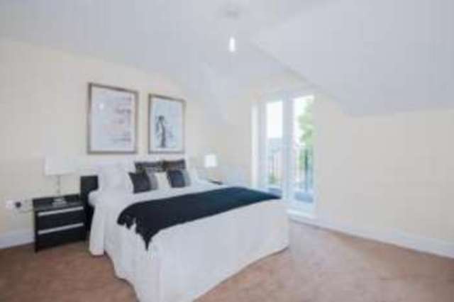  Image of 3 bedroom End of Terrace for sale in Dixons Hill Road North Mymms Hatfield AL9 at Welham Green North Mymms Welham Green, AL9 7DW