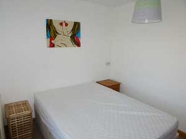  Image of 1 bedroom Flat to rent in Dock Place Edinburgh EH6 at Leith Edinburgh Edinburgh, EH6 6LU