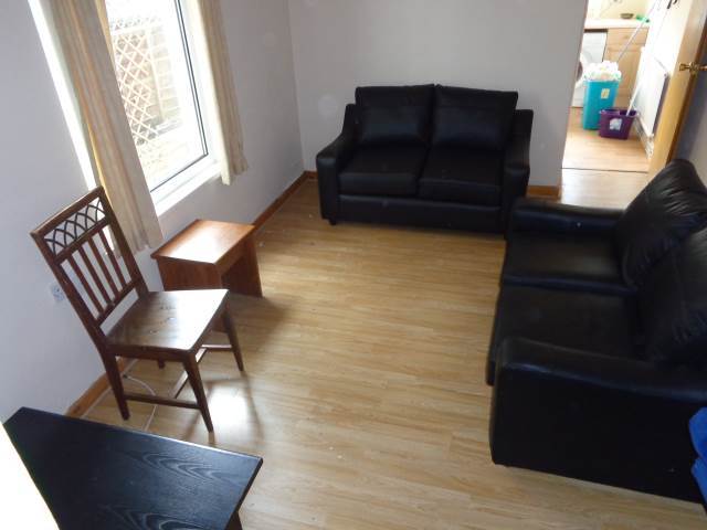  Image of 5 bedroom Detached house to rent in Dogfield Street Cathays Cardiff CF24 at Cathays Cardiff Roath, CF24 4QJ