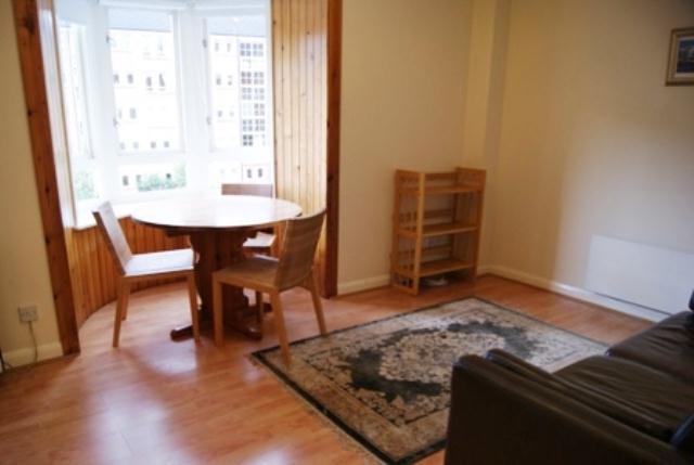  Image of 1 bedroom Flat to rent in Dorset Street Glasgow G3 at Charing Cross Glasgow Glasgow, G3 7AG