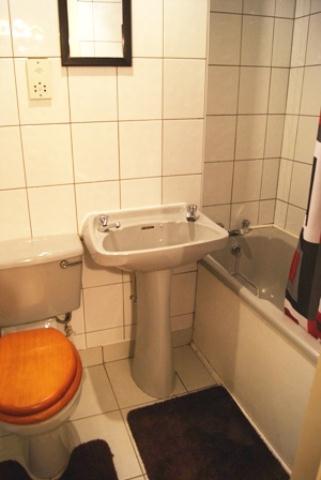 Image of 1 bedroom Flat to rent in Dorset Street Glasgow G3 at Charing Cross Glasgow Glasgow, G3 7AG