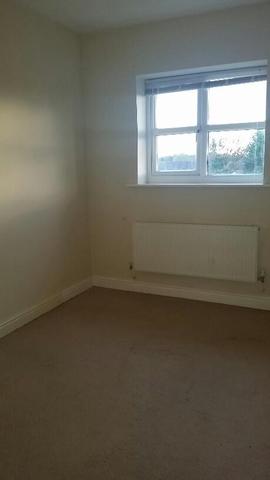 Image of 2 bedroom Flat to rent in Western Avenue Huyton Liverpool L36 at Western Avenue  Huyton, L36 4LT