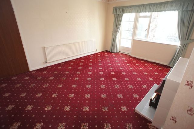  Image of 2 bedroom Detached house for sale in Downer Road Benfleet SS7 at Downer Road  South Benfleet, SS7 1HX