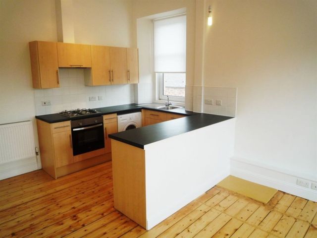  Image of 2 bedroom Flat to rent in Drum Street Edinburgh EH17 at Gilmerton Edinburgh Edinburgh, EH17 8QQ