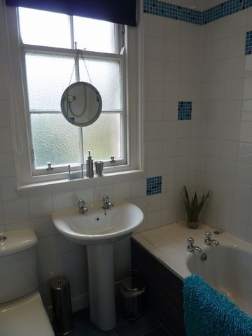  Image of 2 bedroom Flat to rent in Drummond Place Edinburgh EH3 at New Town Edinburgh Edinburgh, EH3 6PH
