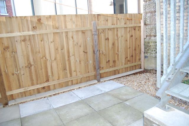  Image of 3 bedroom Flat to rent in Drury Lane Lincoln LN1 at Lincoln  Lincoln, LN1 3BN