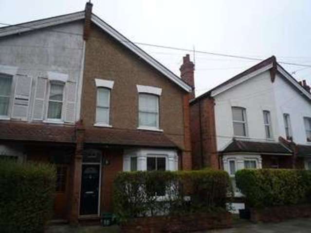  Image of 2 bedroom Apartment to rent in Dudley Road Kingston upon Thames KT1 at Kingston upon Thames, KT1 2UN