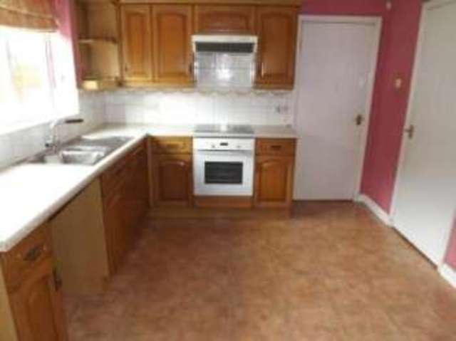  Image of 4 bedroom Detached house for sale in Duncombe Road Leicester LE3 at Leicester Leicestershire Dane Hills, LE3 9EP