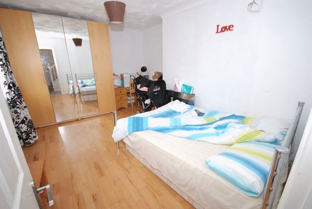  Image of 3 bedroom Terraced house for sale in Durban Road Patchway Bristol BS34 at Durban Road Patchway Bristol, BS34 5HN