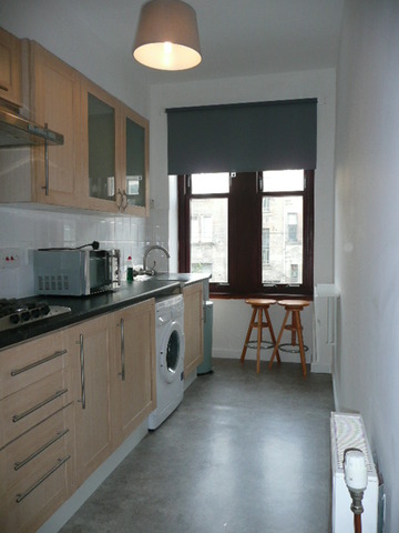  Image of 2 bedroom Flat to rent in Earl Street Glasgow G14 at Scotstoun Glasgow Glasgow, G14 0AY