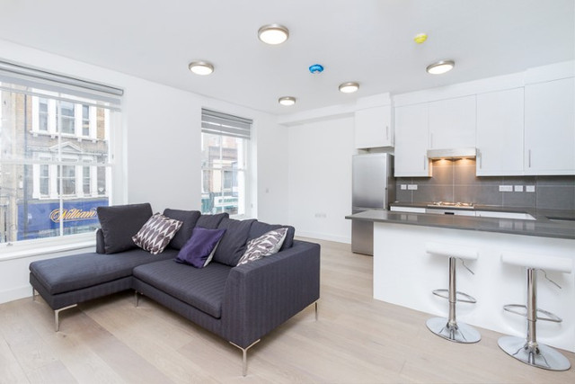  Image of 2 bedroom Flat to rent in Earls Court Road London SW5 at Earls Court Road  London, SW5 9RQ