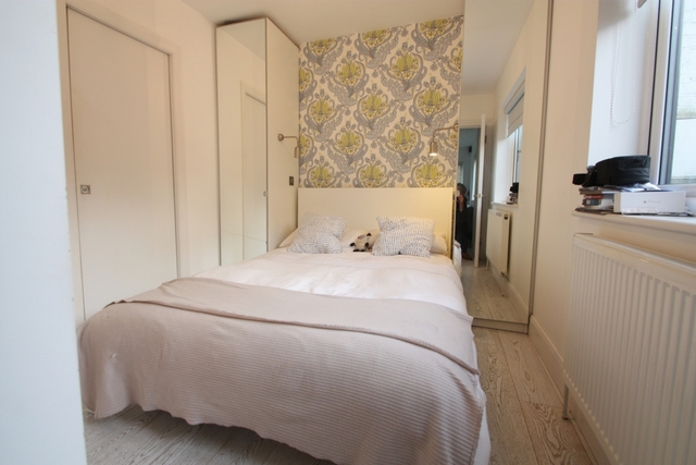 Image of 1 bedroom Flat to rent in Earlsfield Road London SW18 at Earlsfield Road  London, SW18 3DB