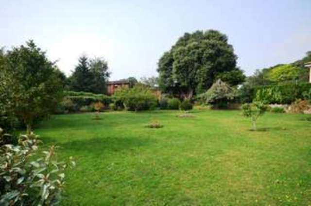  Image of 2 bedroom Flat for sale in East Cliff Road Dawlish EX7 at East Cliff Road  Langdon House, EX7 0BP
