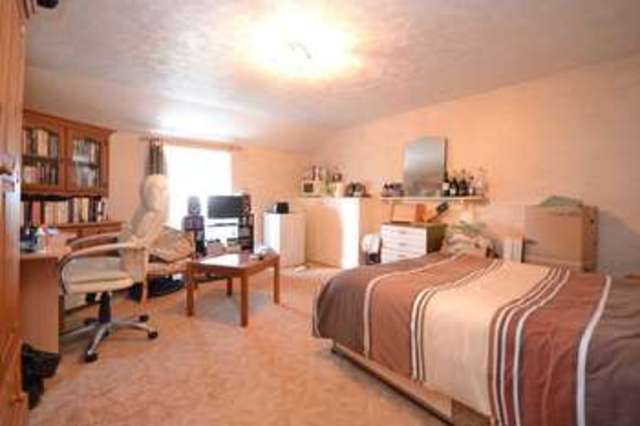  Image of 6 bedroom Detached house for sale in Church Path East Cowes PO32 at East Cowes Isle Of Wight, PO32 6RP