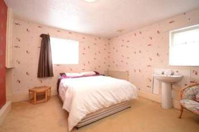  Image of 6 bedroom Detached house for sale in Church Path East Cowes PO32 at East Cowes Isle Of Wight, PO32 6RP