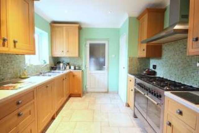  Image of 3 bedroom Detached house for sale in East Green Drive Stratford-upon-Avon CV37 at East Green Drive  Shottery, CV37 9HT