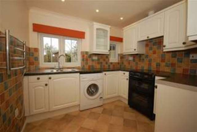  Image of 2 bedroom Semi-Detached house to rent in South Street East Hoathly Lewes BN8 at East Hoathly, BN8 6DT
