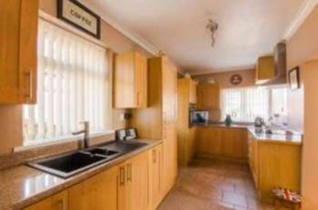  Image of 4 bedroom Semi-Detached house for sale in East Lane Stainforth Doncaster DN7 at Stainforth Doncaster Stainforth, DN7 5HQ