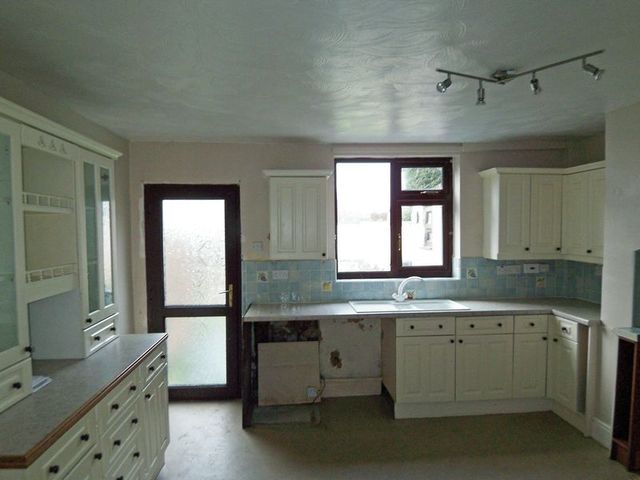  Image of 2 bedroom Terraced house for sale in East View East Markham Newark NG22 at East View East Markham Newark, NG22 0QS