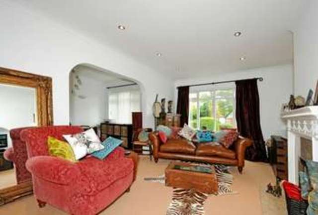  Image of 2 bedroom Maisonette for sale in Eastbury Avenue Northwood HA6 at Northwood, HA6 3LJ