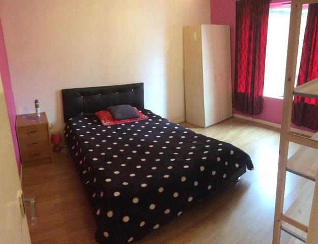  Image of 2 bedroom Flat to rent in Eastfield Road Enfield EN3 at Ponders End, EN3 5UN