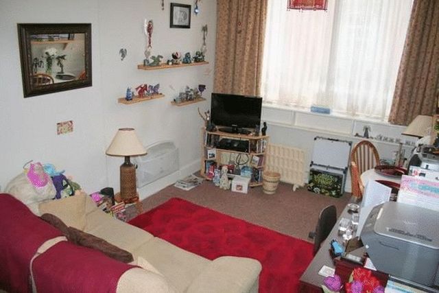  Image of 1 bedroom Flat to rent in Eastgate Lincoln LN2 at Eastgate  Lincoln, LN2 1QA