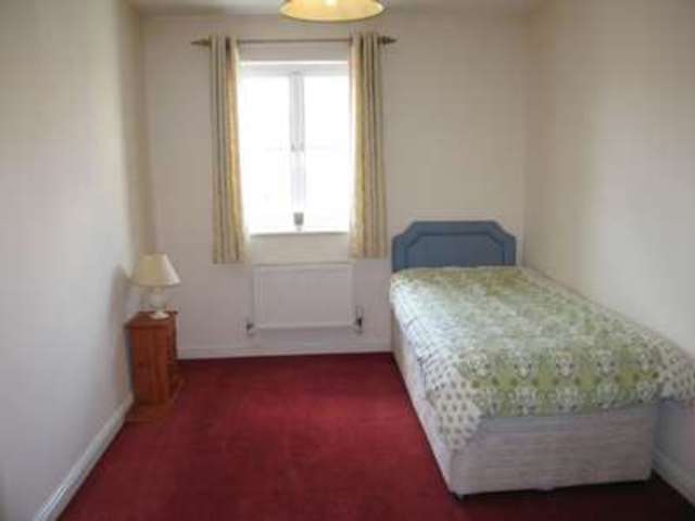  Image of 3 bedroom Terraced house to rent in Stranding Street Eastleigh SO50 at Stranding Street  Eastleigh, SO50 5GQ