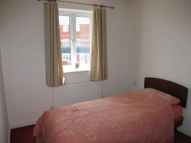  Image of 3 bedroom Terraced house to rent in Stranding Street Eastleigh SO50 at Stranding Street  Eastleigh, SO50 5GQ